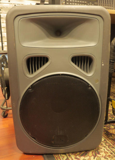 JBL Eon